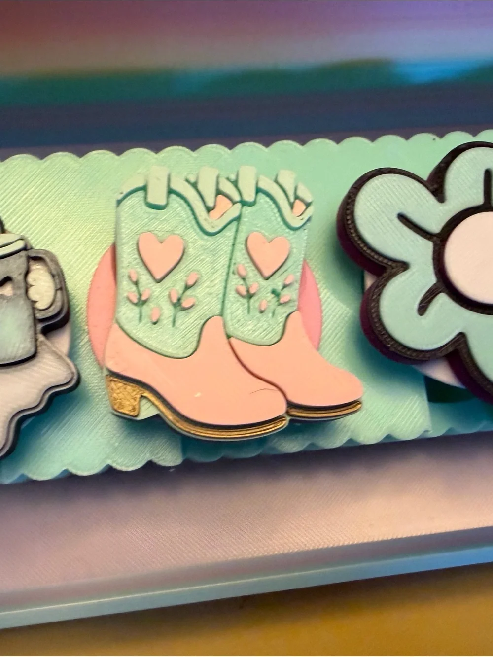 Cowgirl heart boot phone finger accessory!